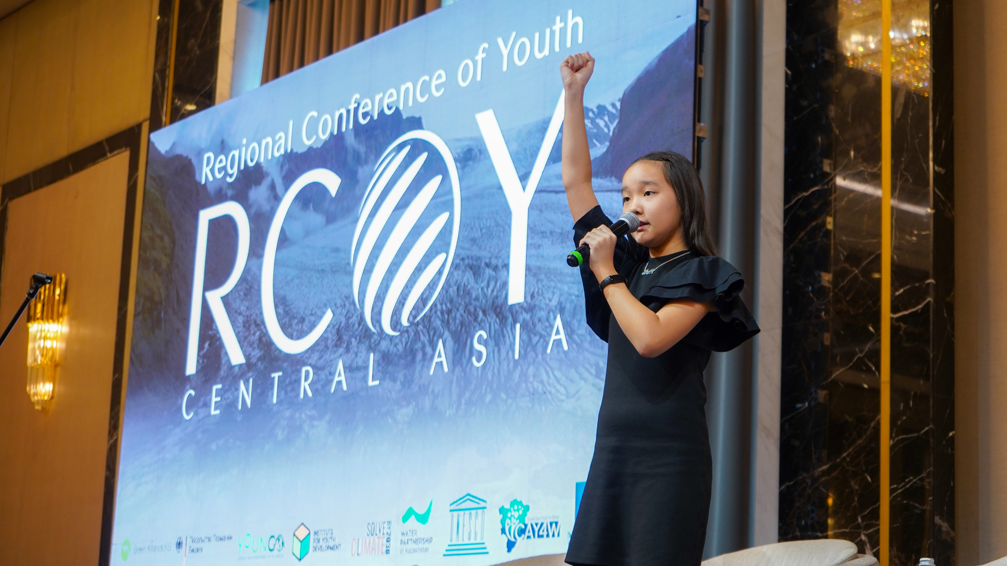 Молодёжь Центральной Азии объединяет усилия в действиях по воде и климату на RCOY Central Asia