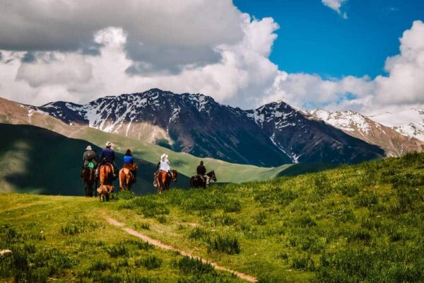 Horse-riding-in-Kyrgyzstan
